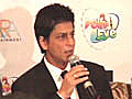 Unruly crowd forces SRK to cancel Delhi event