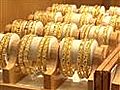 Gold at an all time high,  crosses Rs 19,000 mark