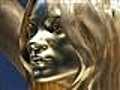 Kate Moss é homenageada com estátua de ouro