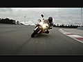 Valentino Rossi présente la Yamaha R1