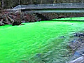 Canada,  mistero per un fiume diventato fosforescente per circa un’ora