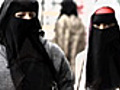 France to ban women from wearing burqa in public