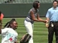 Michelle Obama takes &#039;Let’s Move&#039; to Camden Yards