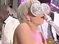 Lady Gaga performs &#039;You and I&#039;