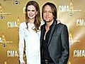 2010 CMA Awards: Nicole Kidman Inspires Keith Urban