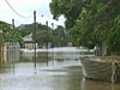 Floods hit Qld’s coal terminals