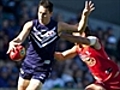 Dockers shake off determined Suns
