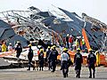 Searchers race to find survivors in Joplin