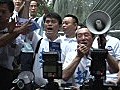 唐英年和曾俊華宣傳政改　遇大批市民反對