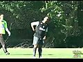 Сrazy Ronaldinho skill in Flamengo training! The behind-the-goal goal