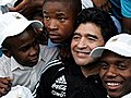 Maradona nach Sperre wieder am Ball