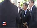 ?Sarkozy se faite tirer l’épaule !!!??