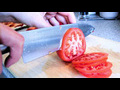 How to slice a ripe tomato