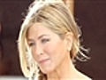 Jennifer Aniston faz topless em novo filme