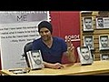 Ricky Martin firma copias de su nuevo libro a cientos de seguidores
