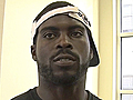 Michael Vick re-signs with Nike