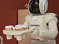 Il robot Asimo va in trasferta e gioca con gli amici austriaci