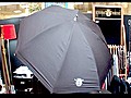 Sarkozy : le coup du parapluie