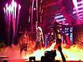 Britney Performs &#039;Gimme More&#039; on New Tour