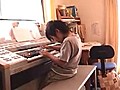 8yo Kid plays Toccata Fugue on his Organ