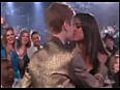 Justin Bieber Kisses Selena Gomez (2011 Billboard Music Awards)