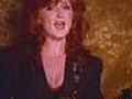 Bonnie Raitt - Something To Talk About