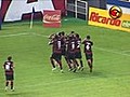 Fla vence jogo dramático; Ronaldinho e D. Maurício marcam