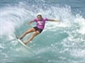 Aussies move up in Billabong Pro