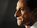 Anthony Weiner in tearful confession over Twitter pictures