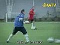 NIKE美丽足球：鲁尼客串守门 弗爵爷