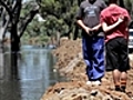 Flash flooding eases in Victoria