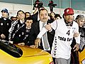 Iverson desata la locura en Estambul