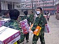 有外省民眾專程到舟曲協助善後