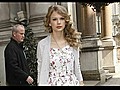 Taylor Swift Gives London a Fashion Show