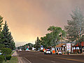 2 Arizona towns empty as wildfire approaches