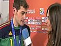 Casillas Kissing