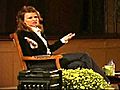 Actress/author Sandra Bernhard woos crowd