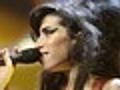 Blabber: Amy Winehouse Cracks Up