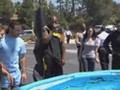 KOBE BRYANT SALTA PISCINA CON SERPIENTES