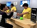 New Apple Friend Bar Gives Customers Someone To Talk At About Mac Products