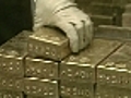 Business Update: Gold hits new record