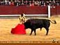 Faena con la muleta en el primer toro