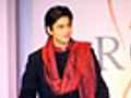 SRK takes Delhi ramp by storm