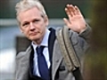 Assange calls on Gillard for protection