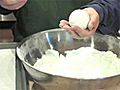 How to Make Bath Bombs