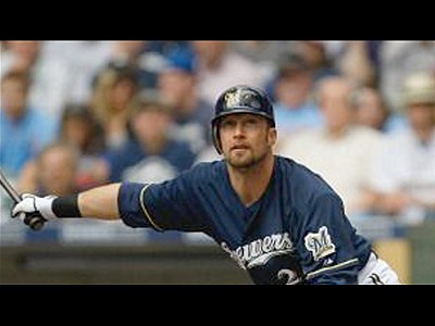 Brewers storm back to beat Reds
