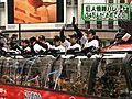 プロ野球　読売巨人軍、東京・銀座で優勝パレード　沿道におよそ34万人が詰め掛ける