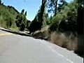 Fiat 500 -    Descente en longboard ... le fou ...