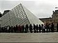 Paris museum workers strike