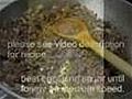 How To Make Steamed Ground Beef Cake (Bolu Kukus Lapis Daging)